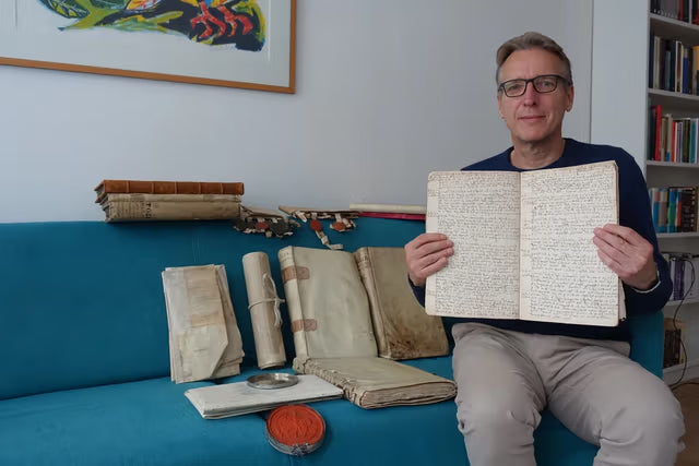 'Sanat Dedektifi' Hollanda Ulusal Arşivi'nden Çalınan Belge Hazinesini Kurtardı