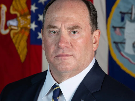 Ünlü Koleksiyoncu John Phelan, Pentagon Görevinden Alındı